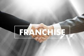 What does it mean to be a franchisee or a franchisor